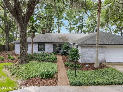Exterior - 86183 Meadowfield Bluffs Rd, Yulee, FL 32097 photo 5 of 25