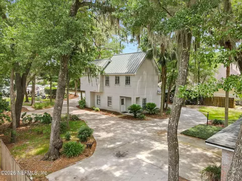 Exterior - 86183 Meadowfield Bluffs Rd, Yulee, FL 32097 photo 2 of 25