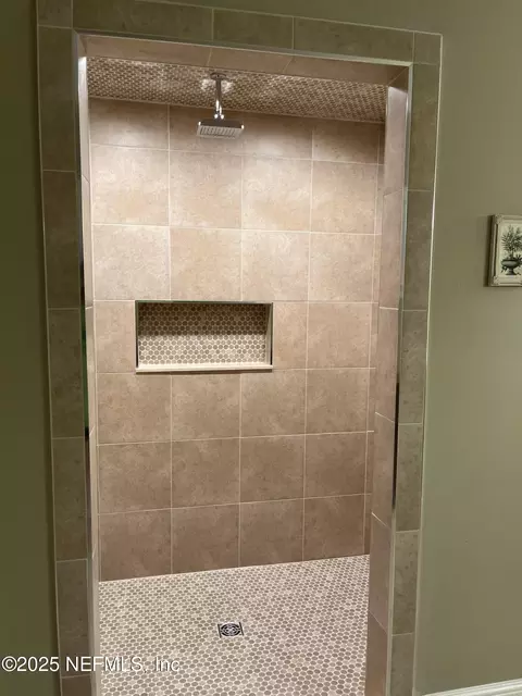 Bath - 86183 Meadowfield Bluffs Rd, Yulee, FL 32097 photo 5 of 9