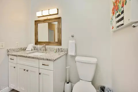 Bath - 10 3rd St, Saint Augustine, FL 32080 photo 5 of 8