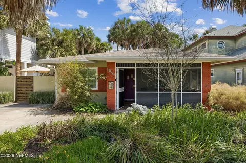 1055 Ocean Blvd, Atlantic Beach, FL 32233