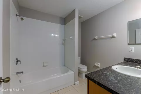 Bath - 869 Battersea Dr, Saint Augustine, FL 32095 photo 5 of 7