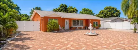4310 82nd St W, Bradenton, FL 34209