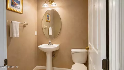 Bath - 544 Market St, Saint Augustine, FL 32095 photo 3 of 3