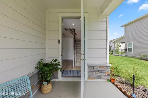 Exterior - 307 Buffalo Ct, Saint Augustine, FL 32092 photo 6 of 19