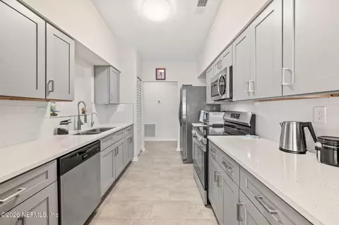 Kitchen - 507 Gentian Rd, Saint Augustine, FL 32086 photo 2 of 4