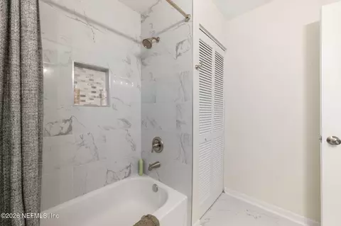 Bath - 507 Gentian Rd, Saint Augustine, FL 32086 photo 6 of 6