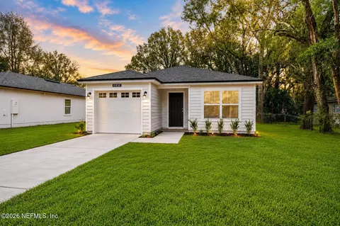 8040 Siskin Ave, Jacksonville, FL 32219