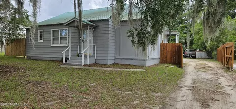 2416 Crill Ave, Palatka, FL 32177