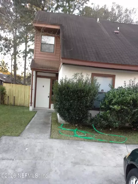7648 Jana Ln S, Jacksonville, FL 32210