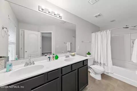 Bath - 486 Walnut Dr, Saint Johns, FL 32259 photo 1 of 1