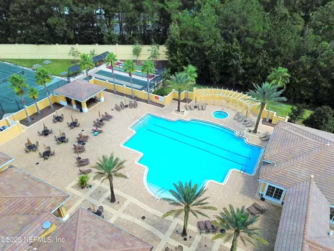 Exterior - 1013 Inverness Dr, Saint Augustine, FL 32092 photo 8 of 9