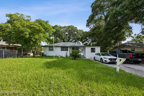6535 Brandemere Rd N, Jacksonville, FL 32211