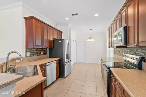 Kitchen - 6239 Devonhurst Dr, Jacksonville, FL 32258 photo 1 of 3