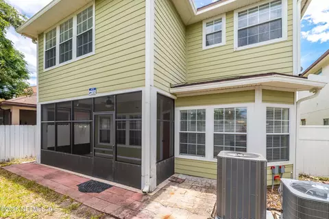 Exterior - 6239 Devonhurst Dr, Jacksonville, FL 32258 photo 6 of 8