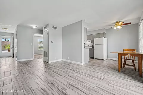 Living - 22 Comares Ave #1C, Saint Augustine, FL 32080 photo 1 of 6