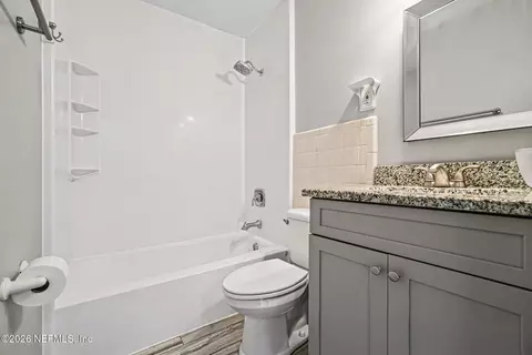 Bath - 22 Comares Ave #1C, Saint Augustine, FL 32080 photo 1 of 1