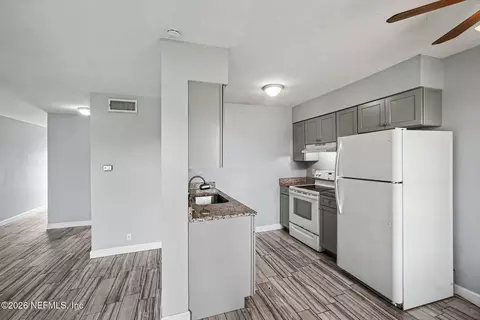 Kitchen - 22 Comares Ave #1C, Saint Augustine, FL 32080 photo 1 of 4