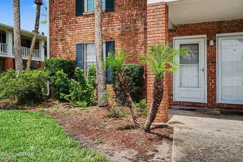 Exterior - 22 Comares Ave #1C, Saint Augustine, FL 32080 photo 2 of 4