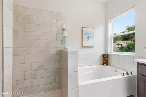 Bath - 225 Twentieth St, Saint Augustine, FL 32084 photo 3 of 6