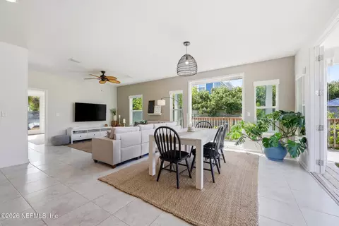 Dining - 225 Twentieth St, Saint Augustine, FL 32084 photo 3 of 3