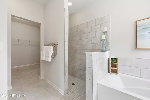 Bath - 225 Twentieth St, Saint Augustine, FL 32084 photo 5 of 6