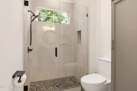 Bath - 315 Ridgeway Rd, Saint Augustine Beach, FL 32080 photo 7 of 8