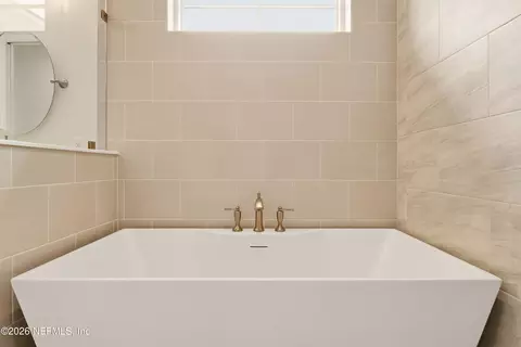 Bath - 315 Ridgeway Rd, Saint Augustine Beach, FL 32080 photo 3 of 8