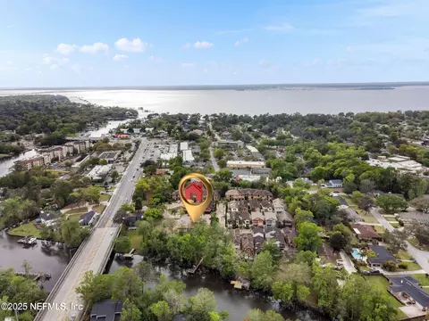 8861 Amalfi Ct, Jacksonville, FL 32217