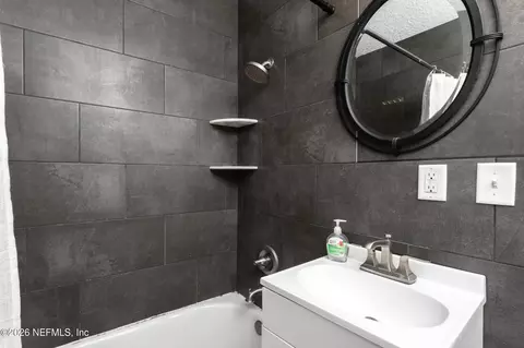 Bath - 82 Coquina Ave, Saint Augustine, FL 32080 photo 2 of 2