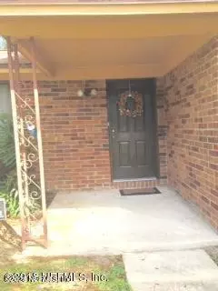 5147 Broken Arrow Dr N, Jacksonville, FL 32244