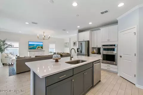Kitchen - 546 Stargaze Ln, Saint Augustine, FL 32095 photo 2 of 4