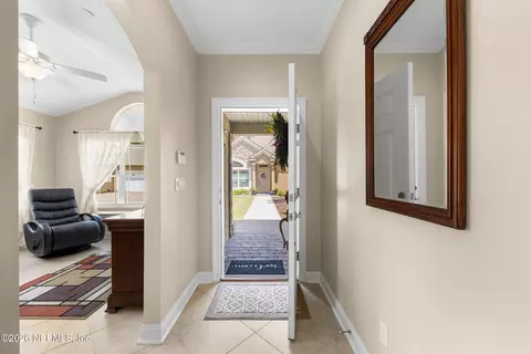 Entry Way - 33 Anacapa Ct, Saint Augustine, FL 32084 photo 2 of 2