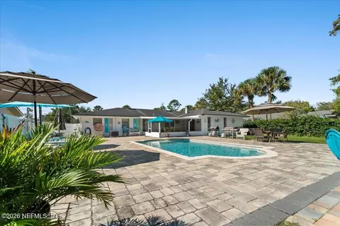 Exterior - 3943 Eunice Rd, Jacksonville, FL 32250 photo 9 of 13