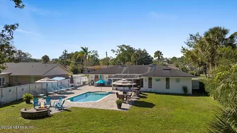 Exterior - 3943 Eunice Rd, Jacksonville, FL 32250 photo 12 of 13