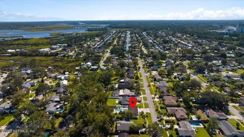 View/Area - 3943 Eunice Rd, Jacksonville, FL 32250 photo 6 of 7