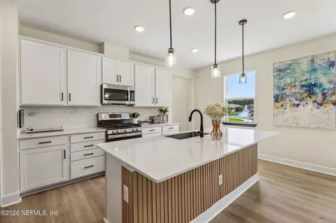 Kitchen - 1084 Lightsey Crossing Ln, Saint Augustine, FL 32084 photo 4 of 4