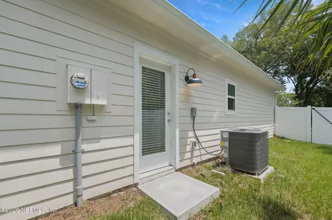 Exterior - 688 Madeore St, Saint Augustine, FL 32084 photo 2 of 5