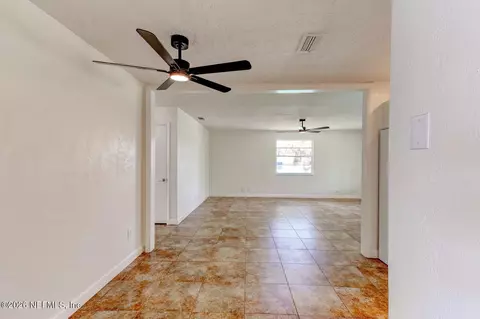 Living - 129 Holland Rd, Ormond Beach, FL 32176 photo 3 of 4