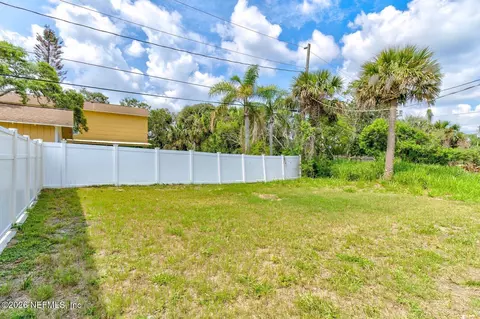 Exterior - 129 Holland Rd, Ormond Beach, FL 32176 photo 2 of 3