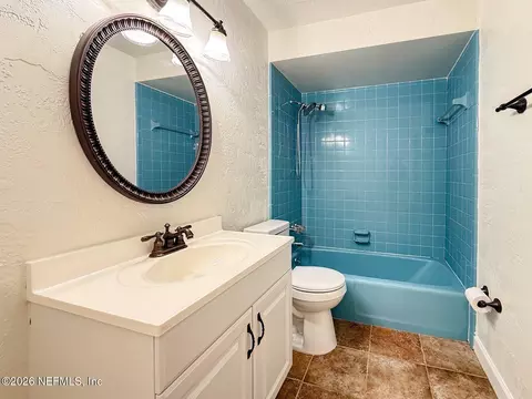 Bath - 129 Holland Rd, Ormond Beach, FL 32176 photo 2 of 2
