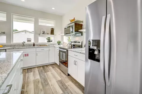 Kitchen - 315 Riberia St, Saint Augustine, FL 32084 photo 3 of 5