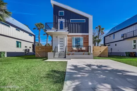 Exterior - 315 Riberia St, Saint Augustine, FL 32084 photo 2 of 13