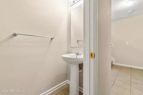 Entry Way - 128 Gargonza Ct, Saint Augustine, FL 32084 photo 2 of 3