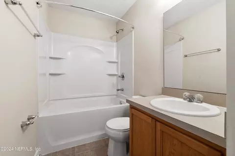 Bath - 128 Gargonza Ct, Saint Augustine, FL 32084 photo 2 of 2