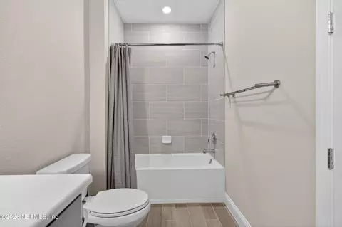 Bath - 253 Ridgewind Dr, Saint Augustine, FL 32092 photo 4 of 4