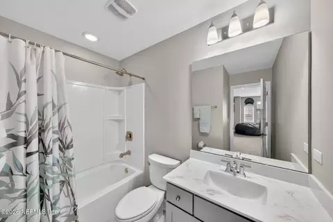 Bath - 604 Willow Lake Dr, Saint Augustine, FL 32092 photo 4 of 4