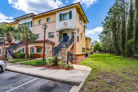 9745 Touchton Rd #230, Jacksonville, FL 32246