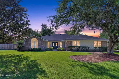 655 Fingal Dr, Orange Park, FL 32073