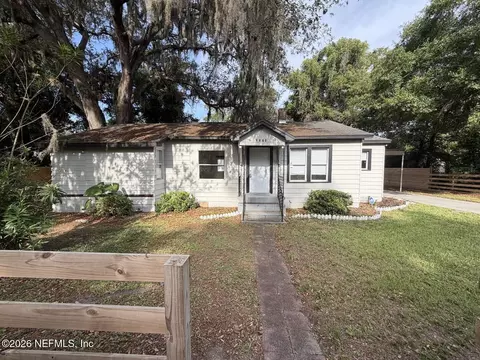 8654 2nd Ave, Jacksonville, FL 32208